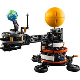 LEGO Planeta Země a Měsíc na ob.dráze 42179